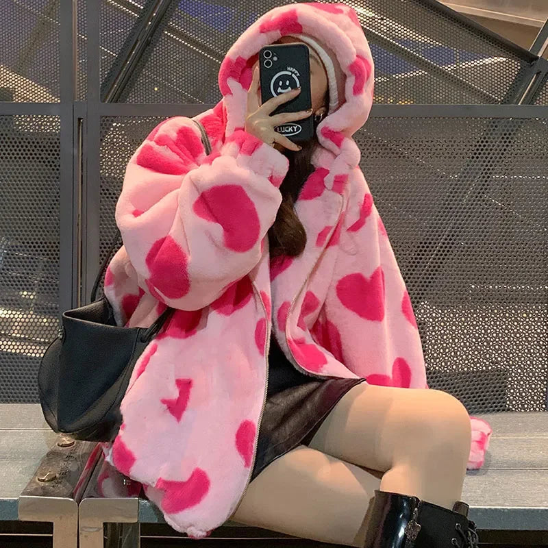 Love Harajuku-Inspired Heart Print Plush Jacket